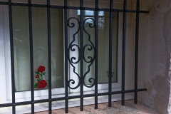 grille-barre-a-troue