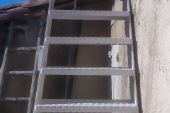 Escalier avec deux limons en plat