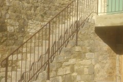Rampe descante d'escalier